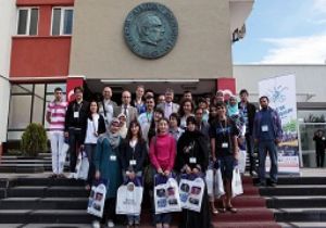 A.Ü'de Türkçe öğrenecekler